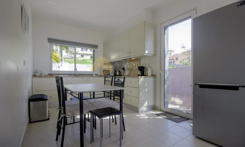 Moradia T3 para Venda em Arco da Calheta Foto 16