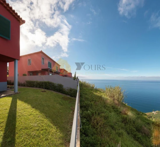 Moradia T3 para Venda em Arco da Calheta Foto 27