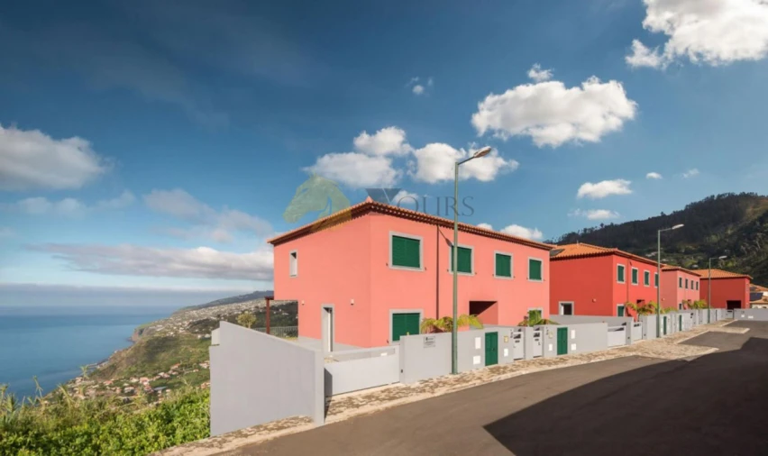 Moradia T3 para Venda em Arco da Calheta Foto 31