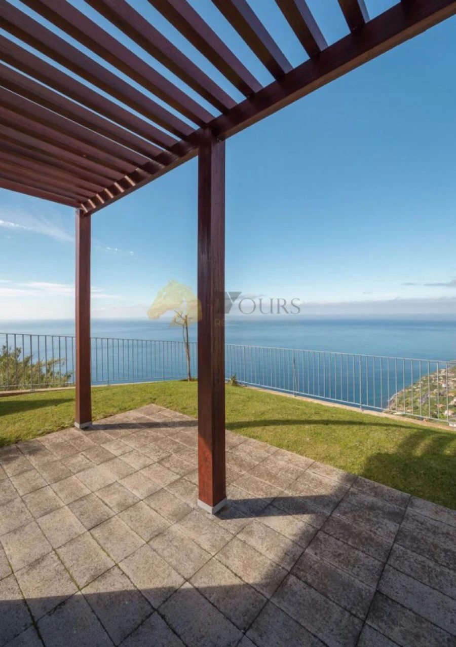 Moradia T3 para Venda em Arco da Calheta Foto 32