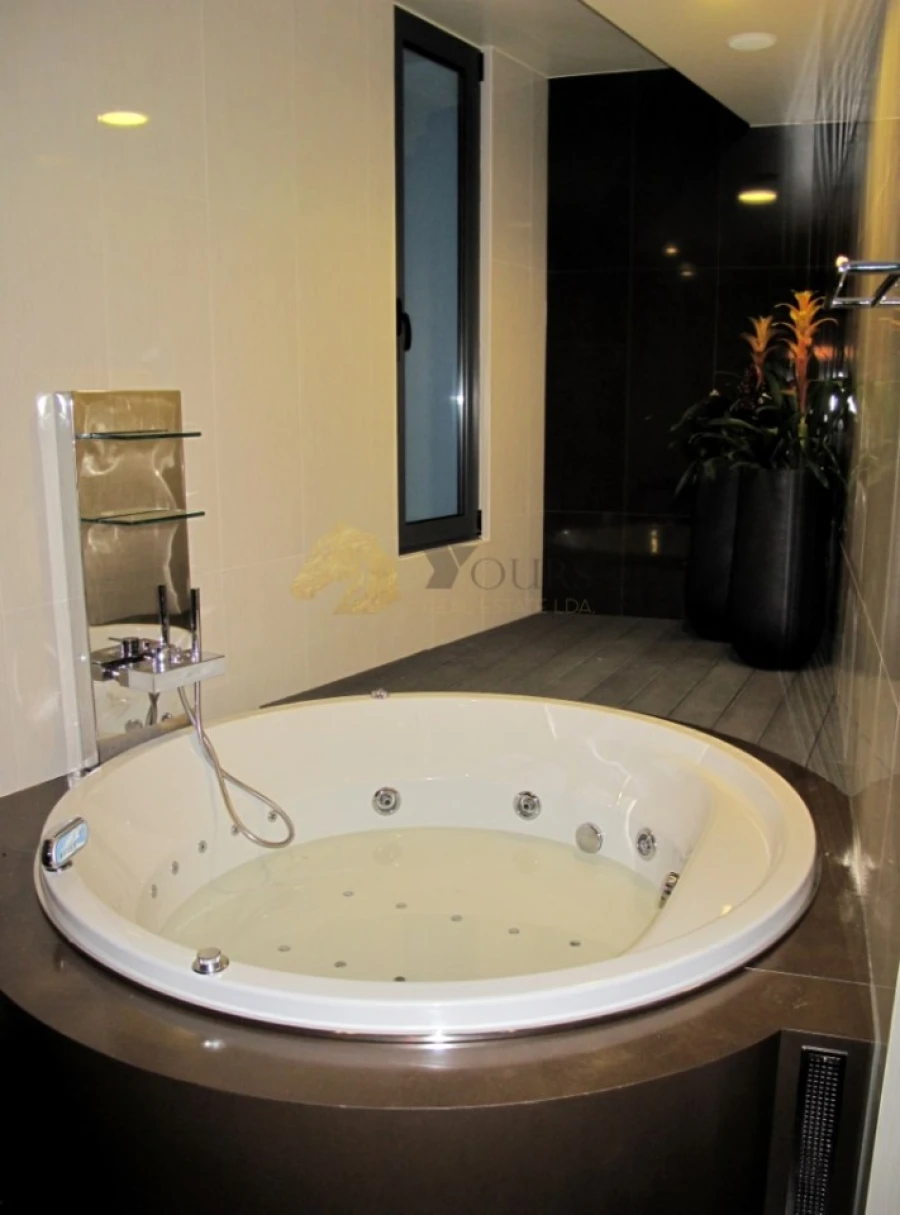 Moradia T3 para Venda em Caniço Foto 31