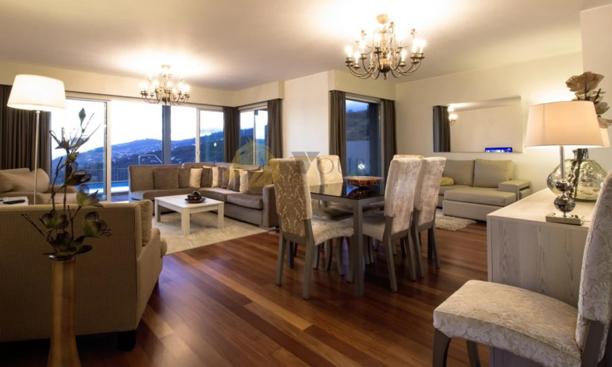 Moradia T3 para Venda em Arco da Calheta Foto 7