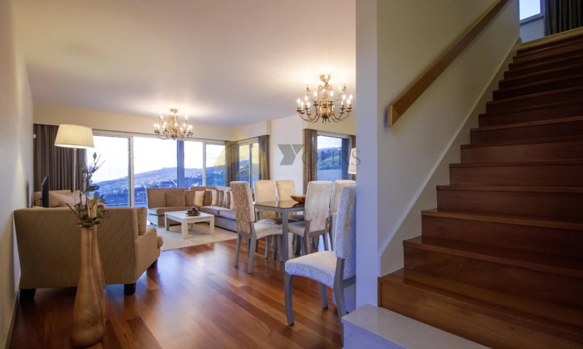 Moradia T3 para Venda em Arco da Calheta Foto 9