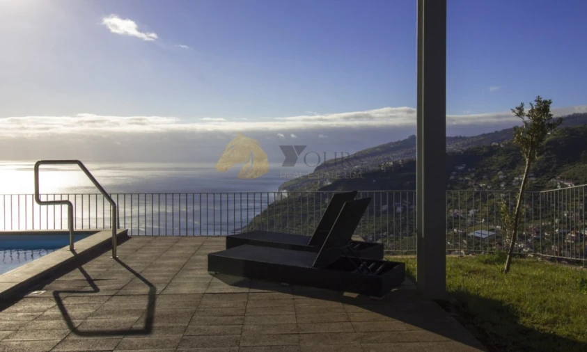 Moradia T3 para Venda em Arco da Calheta Foto 22