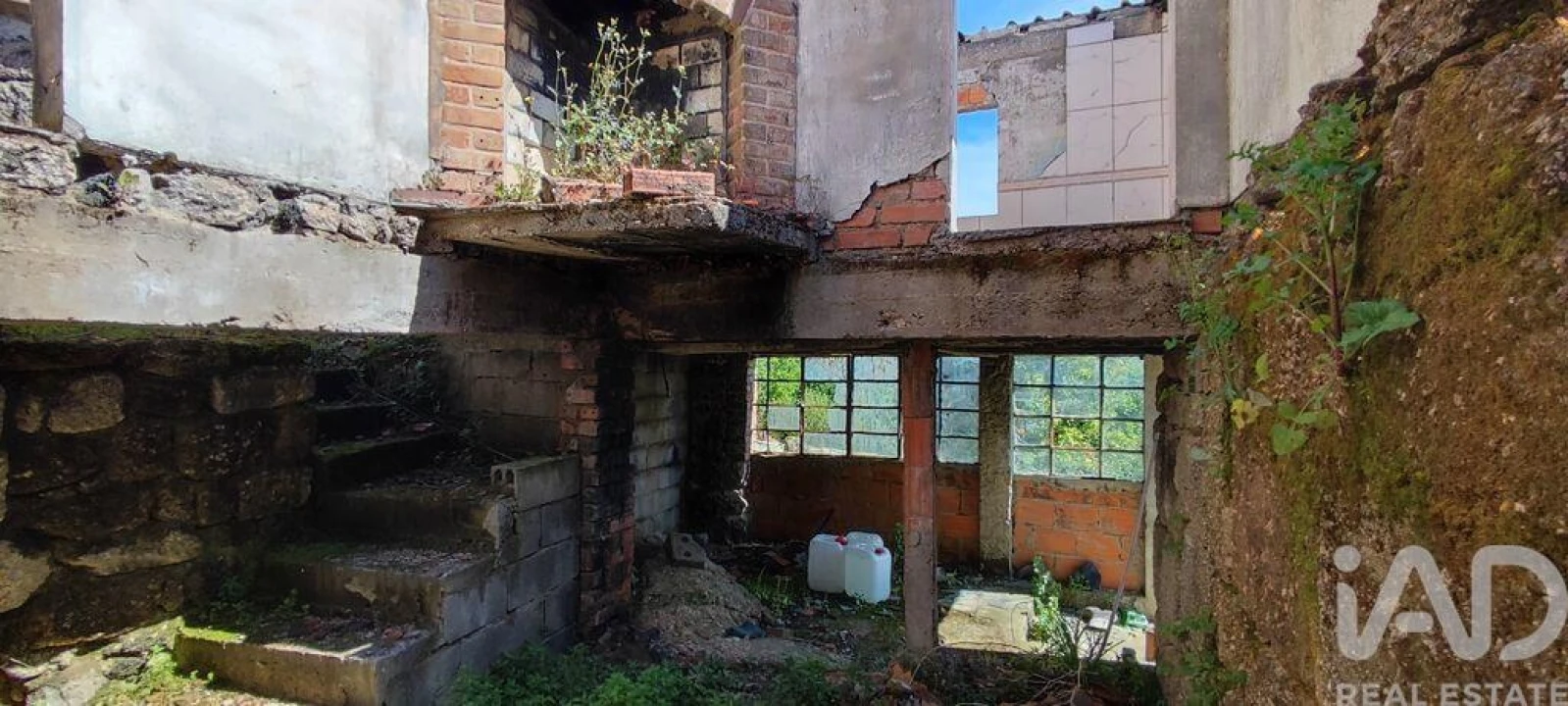 Moradia para Venda em Santa Comba Dão e Couto do Mosteiro Foto 11