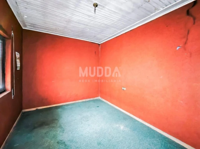 Moradia T2 para Venda em Eixo e Eirol Foto 14