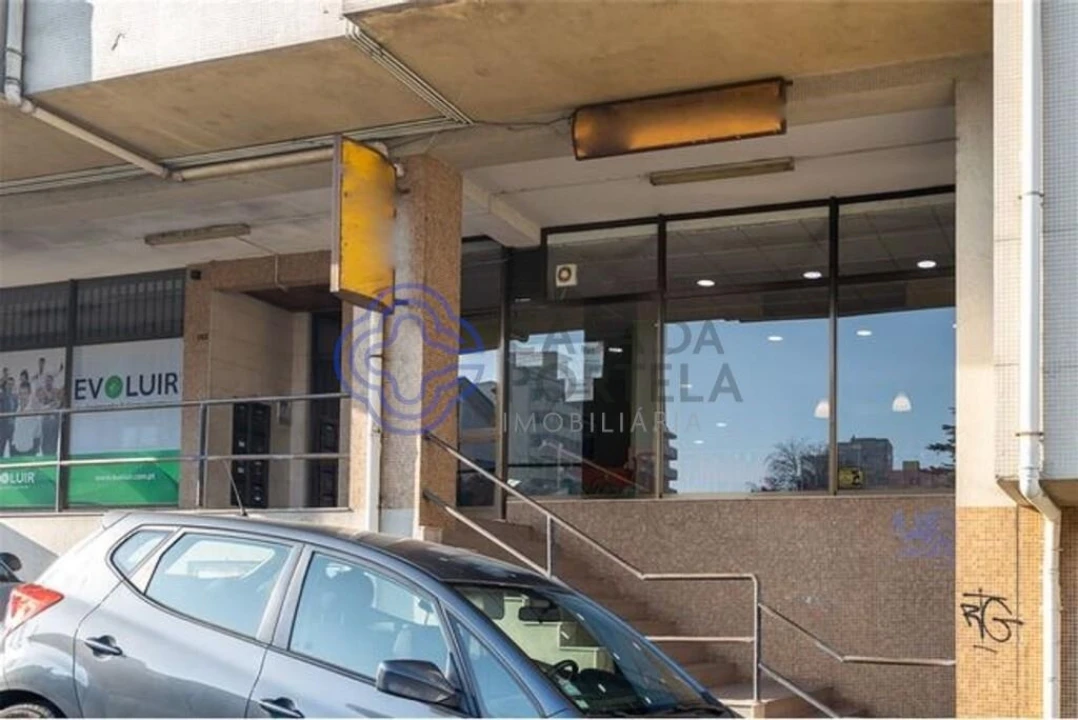 Loja para Venda em Rio Tinto Foto 18