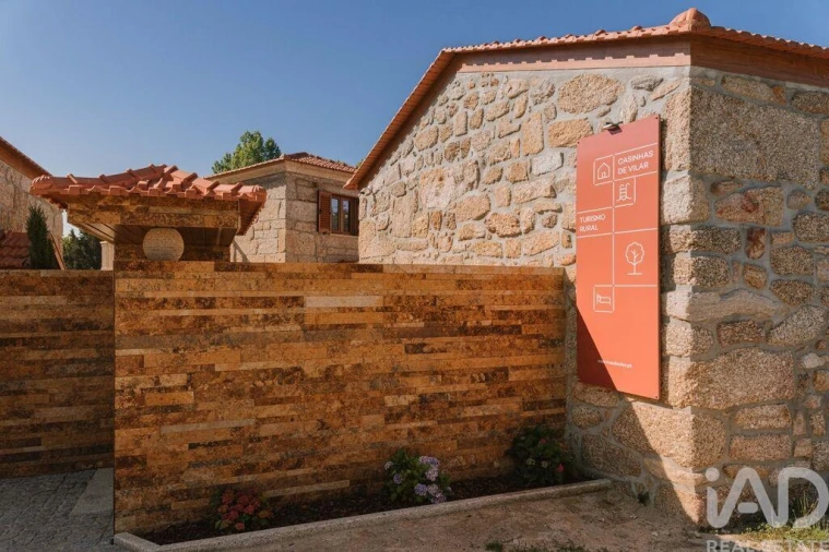 Moradia T7 para Venda em Livração Foto 2