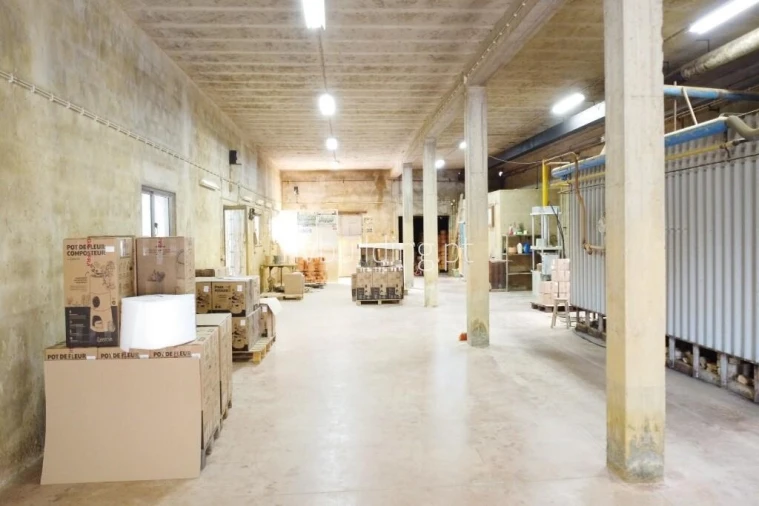 Armazém para Venda em Oliveira Foto 5