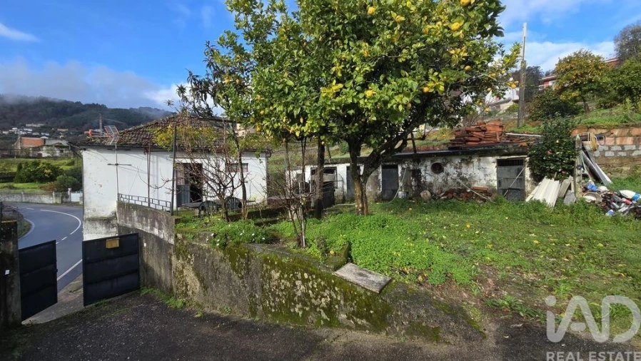 Moradia T4 para Venda em Ponte da Barca, V.N. Muía, Paço Vedro Magalhães Foto 11