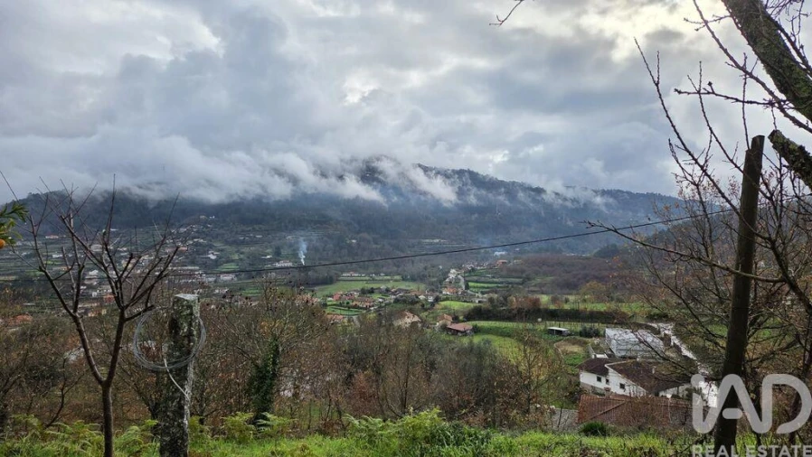 Moradia T4 para Venda em Ponte da Barca, V.N. Muía, Paço Vedro Magalhães Foto 3