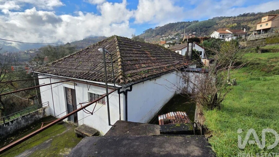 Moradia T4 para Venda em Ponte da Barca, V.N. Muía, Paço Vedro Magalhães Foto 8