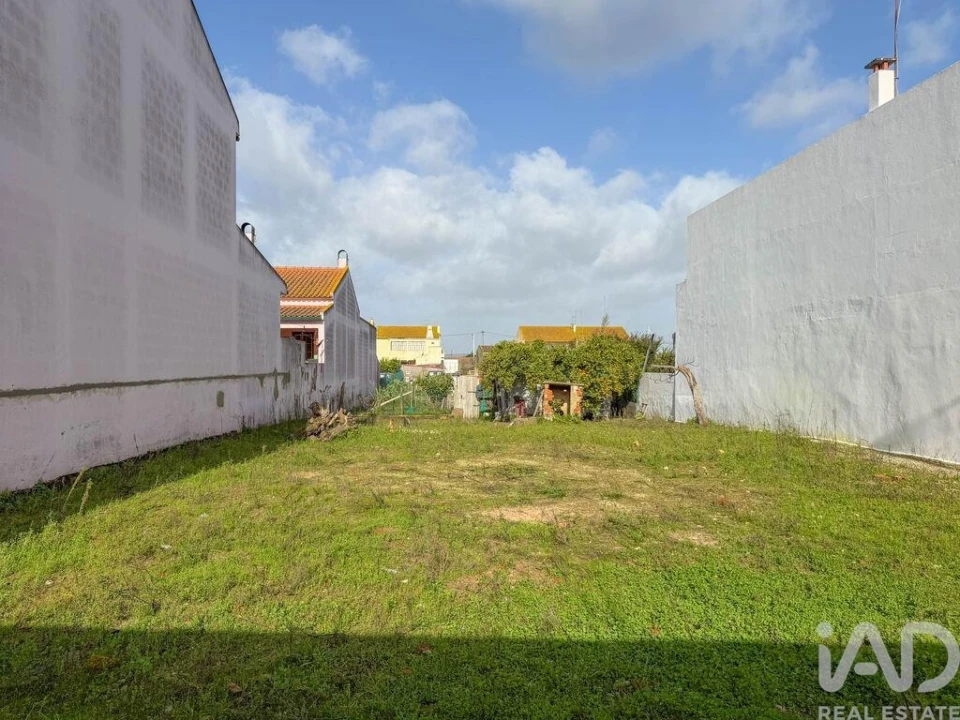 Terreno para Venda em Benfica do Ribatejo Foto 1