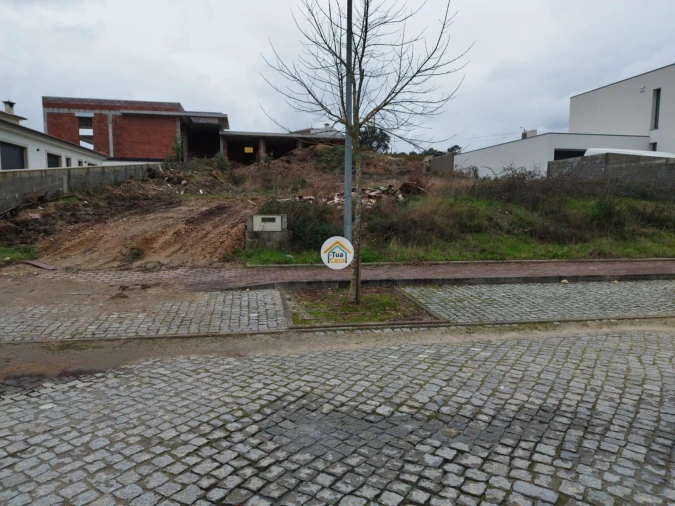Terreno para Venda em Tamel (São Verissimo) Foto 1
