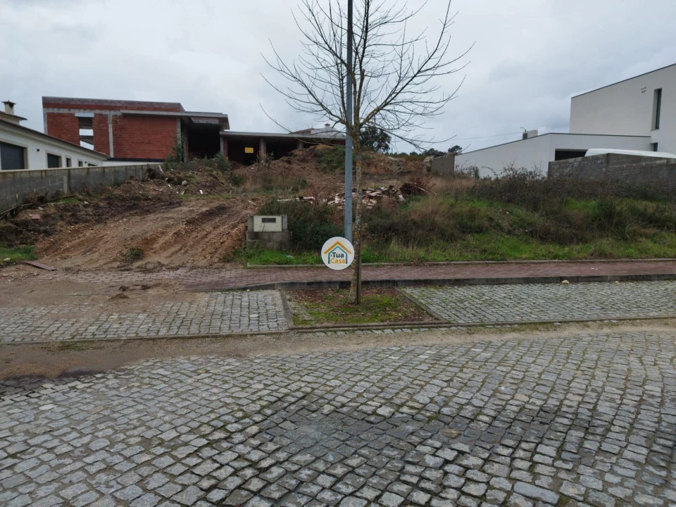 Terreno para Venda em Tamel (São Verissimo) Foto 1