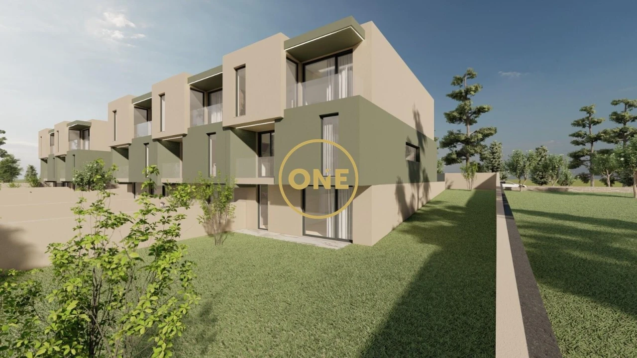 Moradia T4 para Venda em Fradelos Foto 4