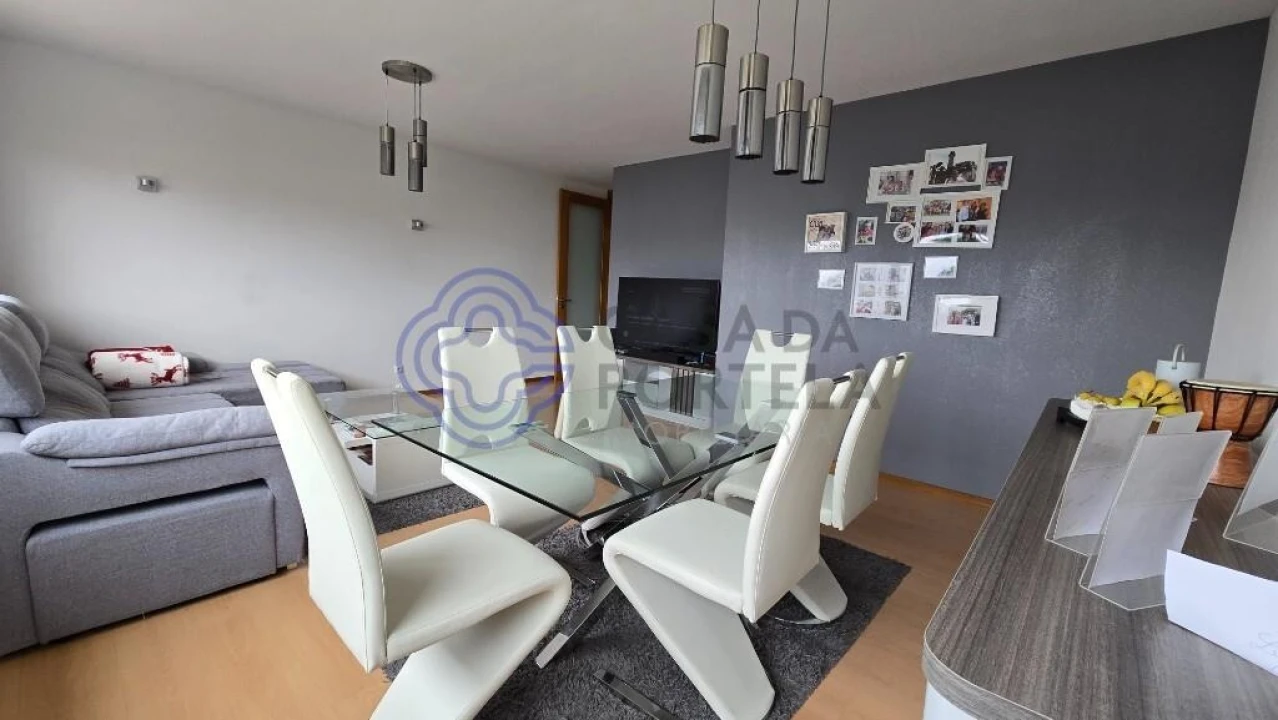 Apartamento T3 para Venda em Moreira Foto 2