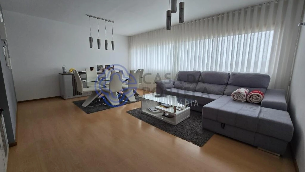 Apartamento T3 para Venda em Moreira Foto 1