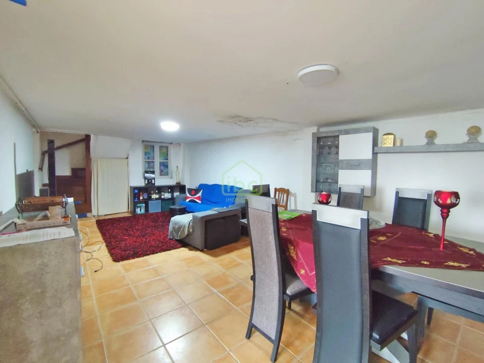 Moradia T2 para Venda em Vila Nova de Famalicão e Calendário Foto 2