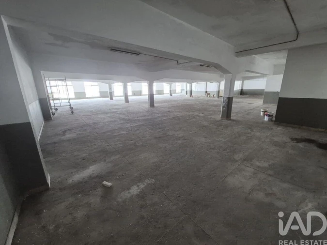 Armazém para Venda em Amora Foto 7