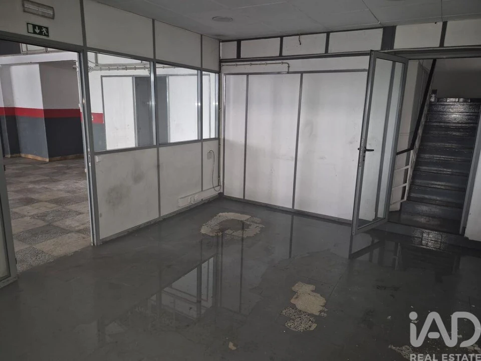 Armazém para Venda em Amora Foto 14