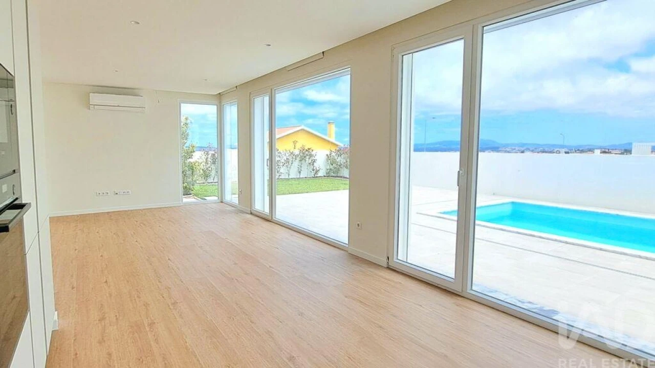 Moradia T3 para Venda em Lourinhã e Atalaia Foto 11