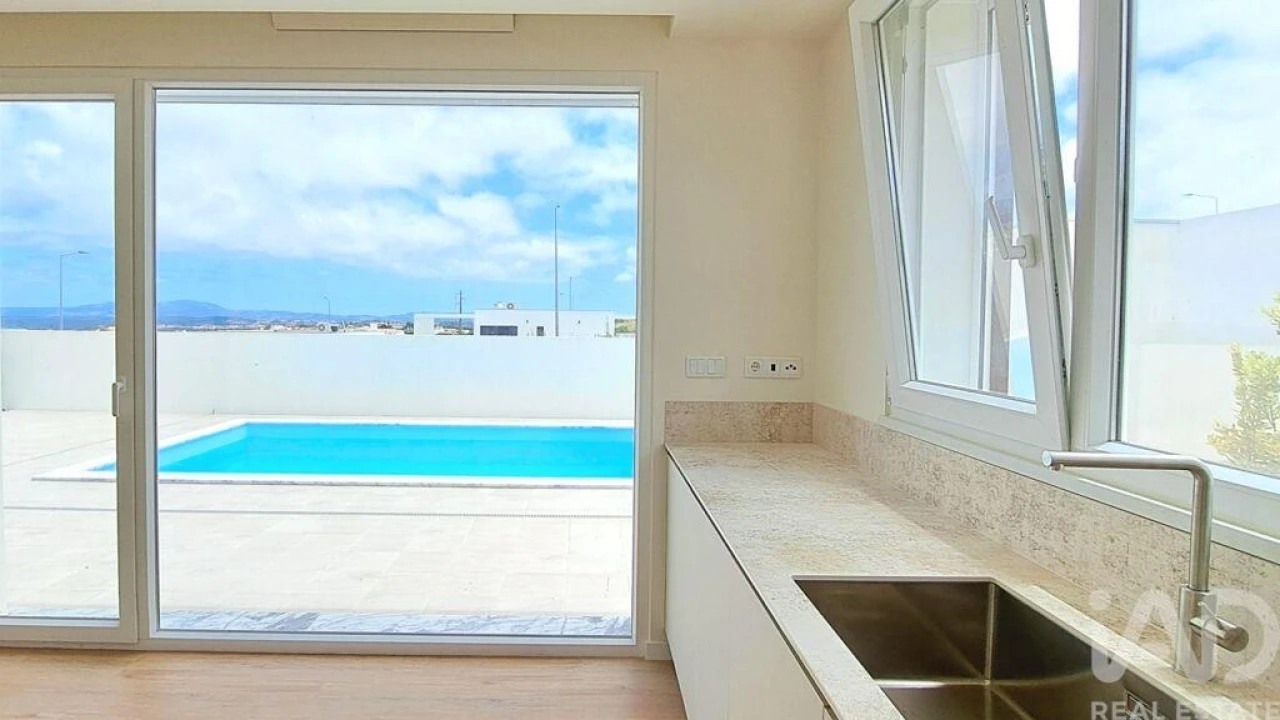 Moradia T3 para Venda em Lourinhã e Atalaia Foto 12