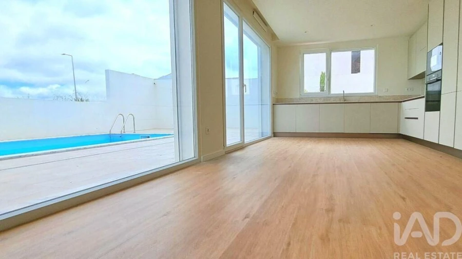 Moradia T3 para Venda em Lourinhã e Atalaia Foto 26