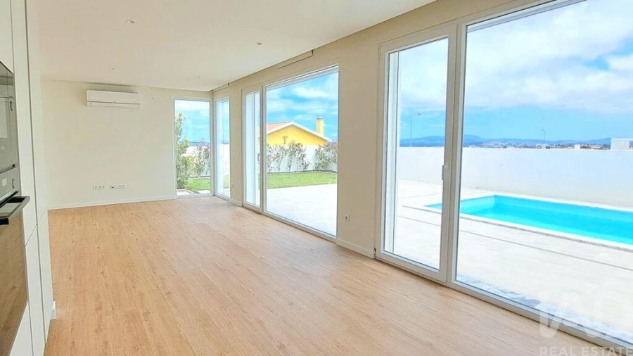 Moradia T3 para Venda em Lourinhã e Atalaia Foto 11