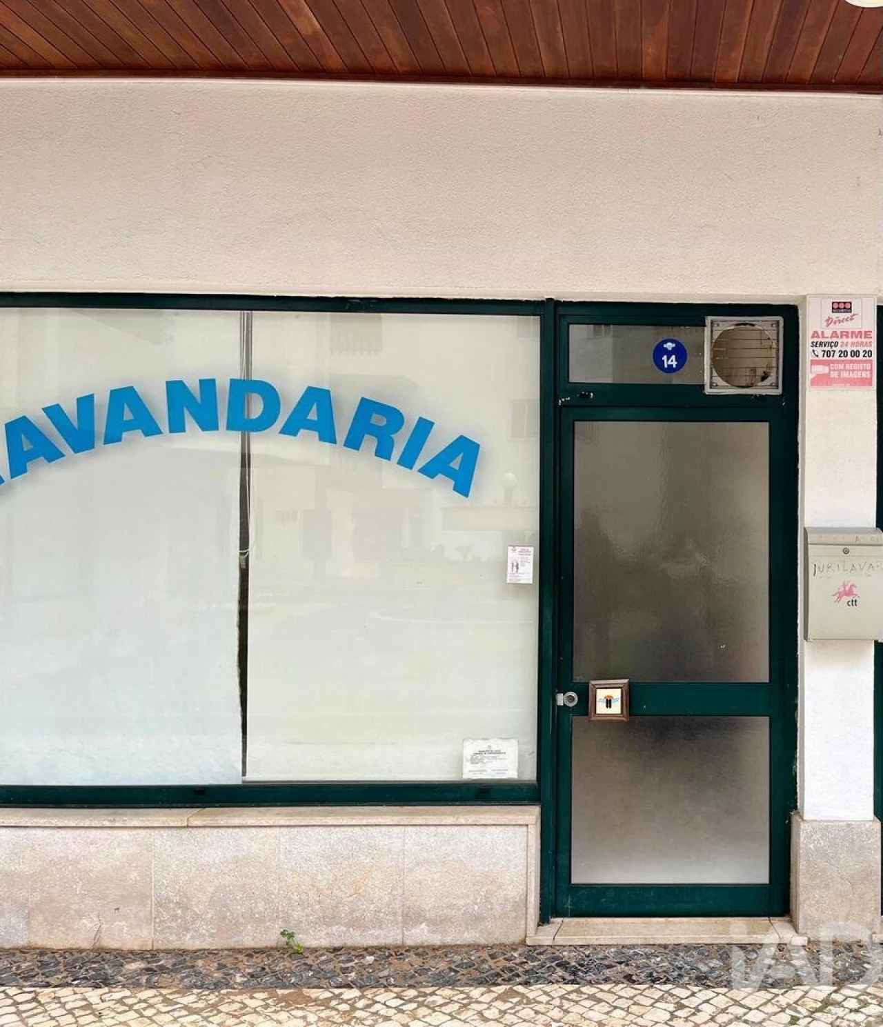 Loja para Venda em Quarteira Foto 9