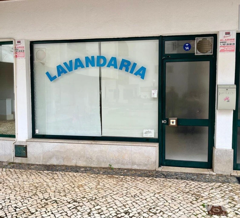 Loja para Venda em Quarteira Foto 28