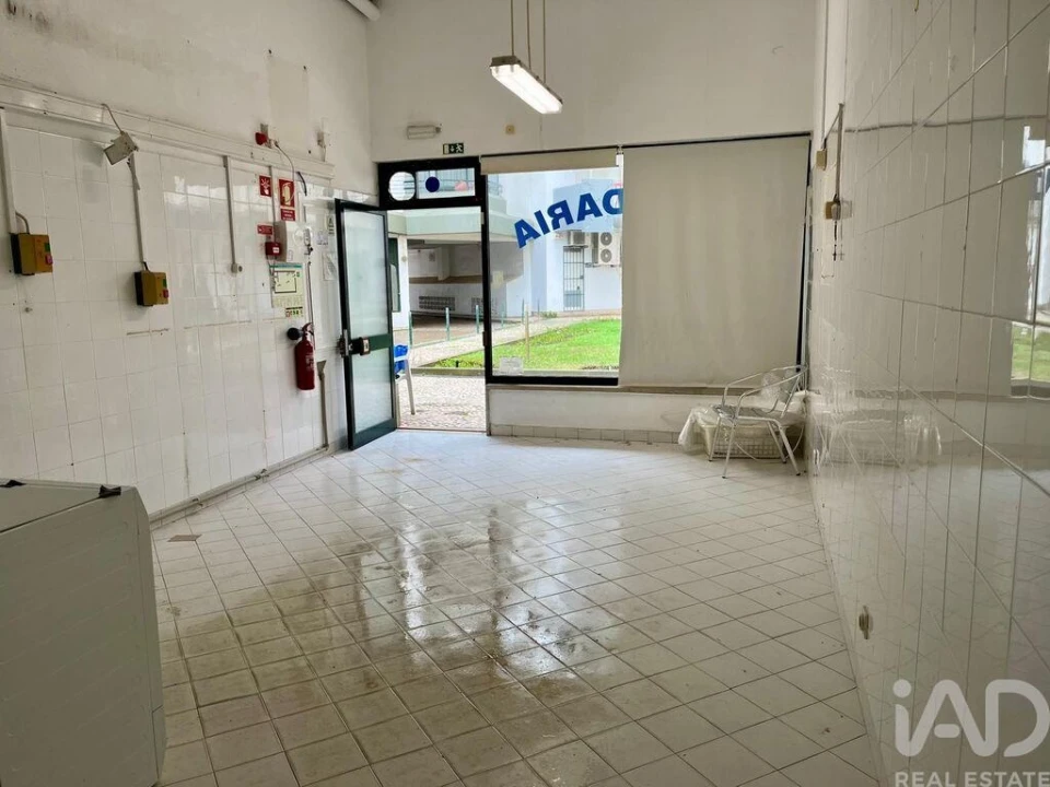 Loja para Venda em Quarteira Foto 23