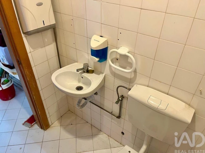 Loja para Venda em Quarteira Foto 17