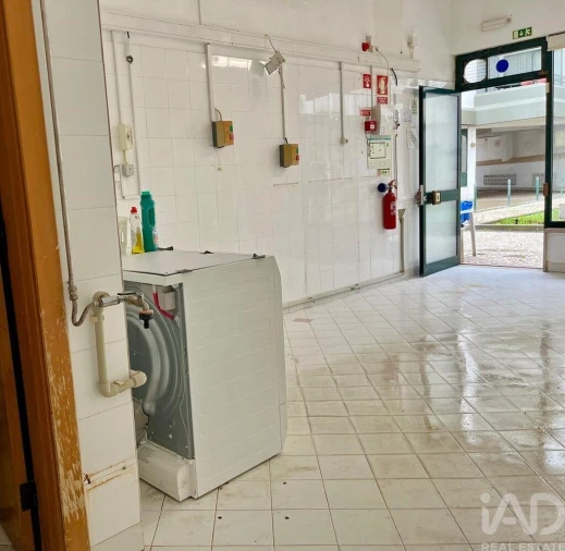 Loja para Venda em Quarteira Foto 7