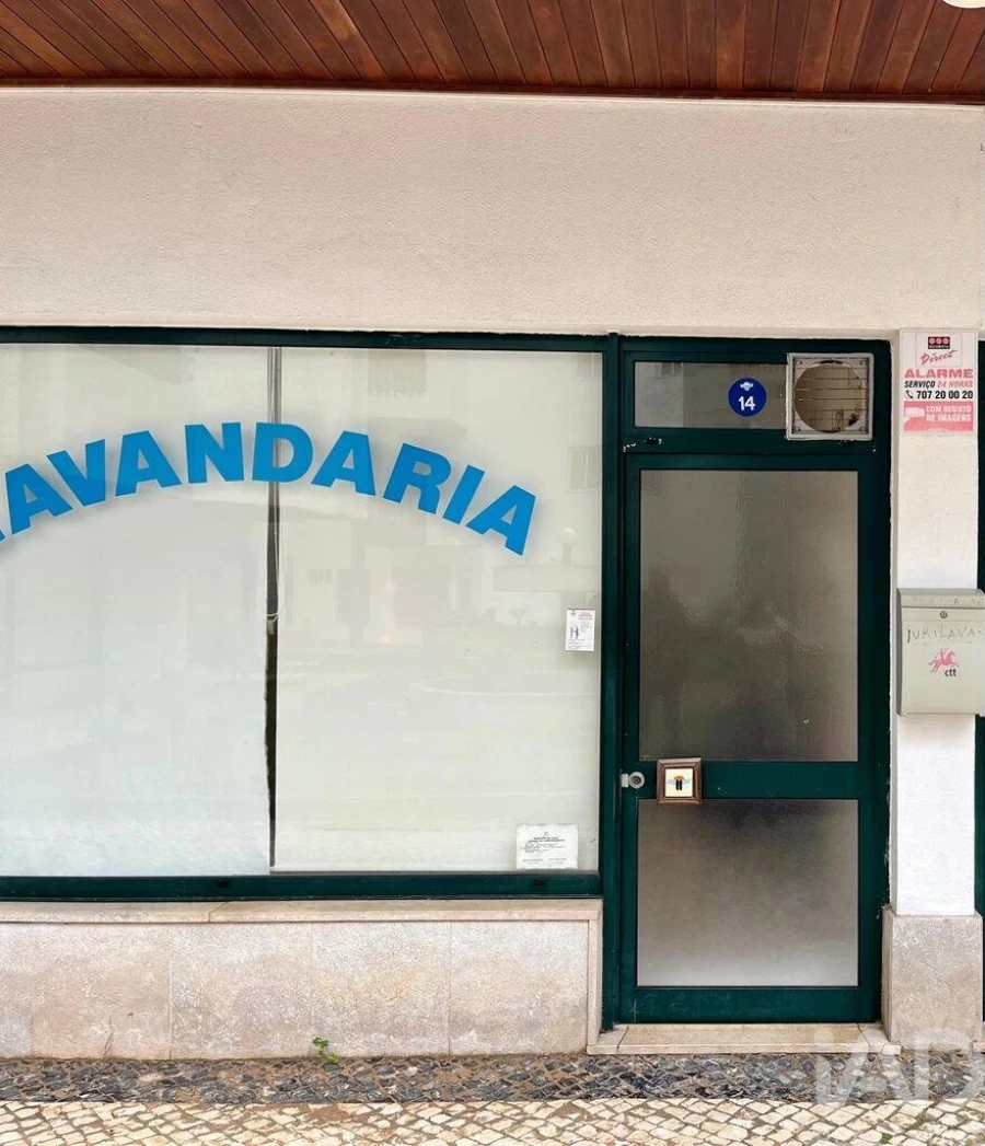 Loja para Venda em Quarteira Foto 9