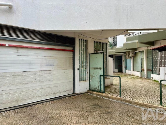 Loja para Venda em Quarteira Foto 12