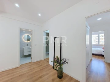 Apartamento T3 para Venda em Benfica