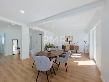 Apartamento T3 para Venda em Benfica