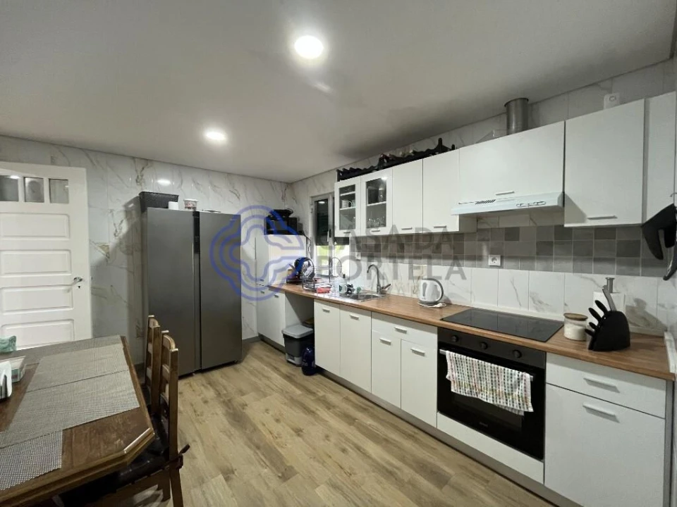 Moradia T1 para Venda em Vila de Cucujães Foto 14