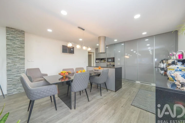 Moradia T3 para Venda em União das Freguesias de Setúbal Foto 11