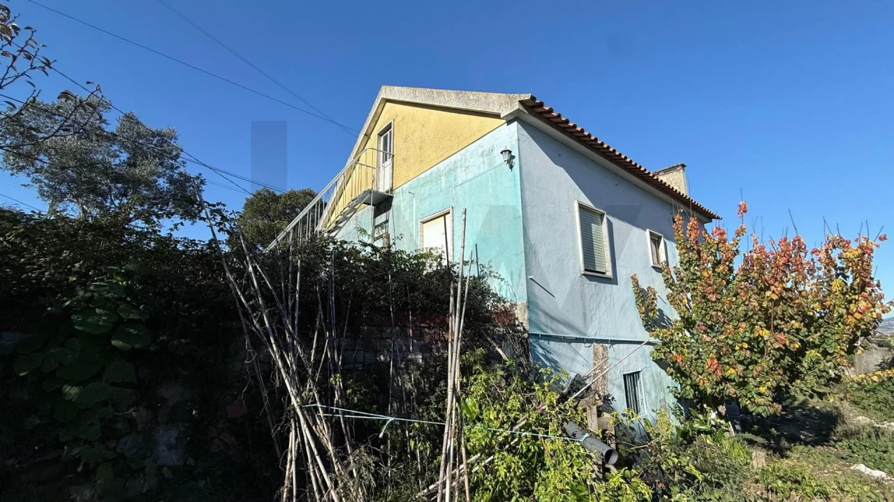 Moradia T3 para Venda em Venda do Pinheiro e Santo Estêvão das Galés Foto 10