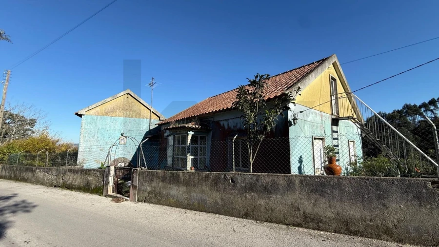 Moradia T3 para Venda em Venda do Pinheiro e Santo Estêvão das Galés Foto 3