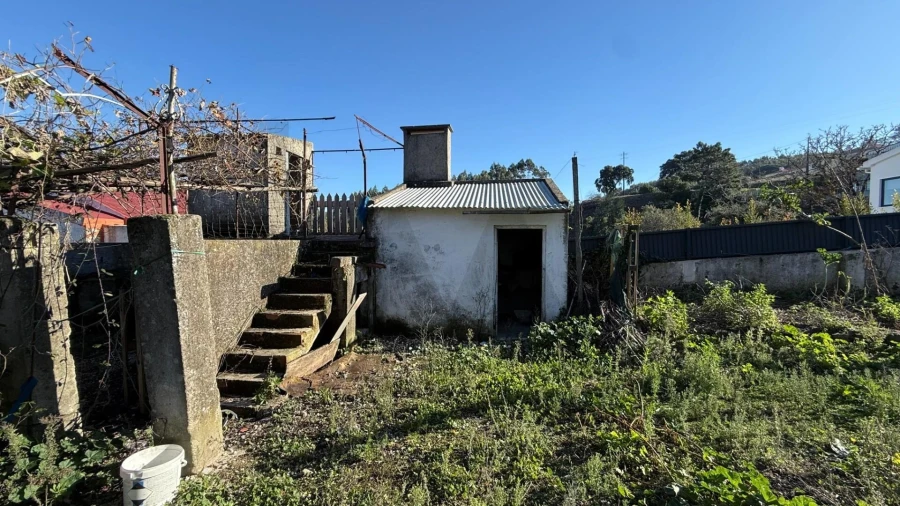 Moradia T3 para Venda em Venda do Pinheiro e Santo Estêvão das Galés Foto 13