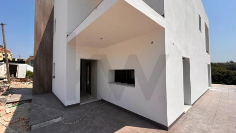 Moradia T4 para Venda em Mafra