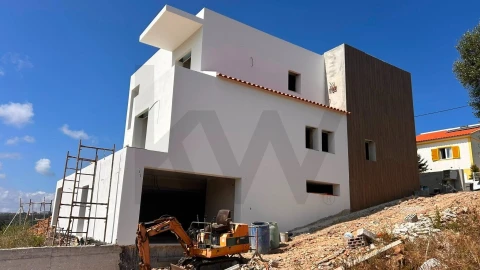 Moradia T4 para Venda em Mafra