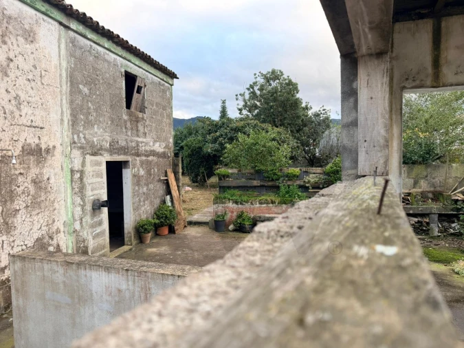 Moradia T4 para Venda em Ribeirinha Foto 8