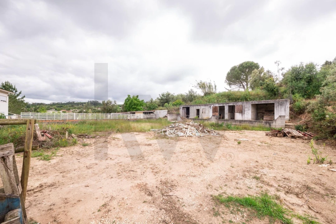 Moradia T4 para Venda em Almalagues Foto 44