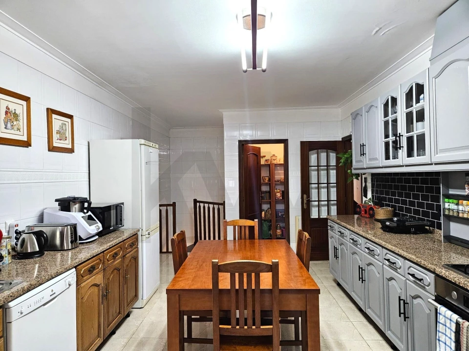 Moradia T4 para Venda em Almalagues Foto 13