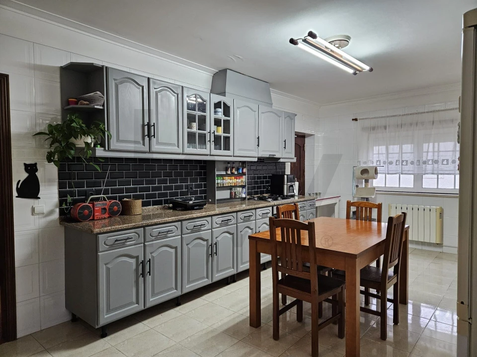 Moradia T4 para Venda em Almalagues Foto 10