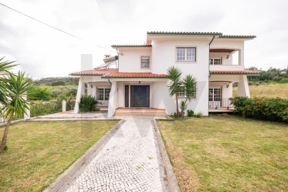 Moradia T4 para Venda em Almalagues